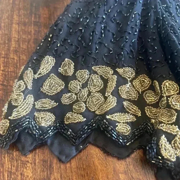 Laurence Kazar | Beautiful Vintage Heavily Beaded Blouse - Picture 5 of 9